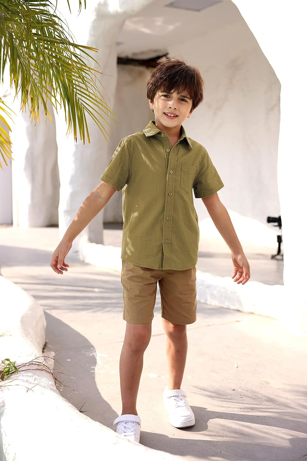 Boys' Long Sleeve Dress Shirts Classic Collared Button-Down Tshirt Solid Cotton Top with Chest Pocket