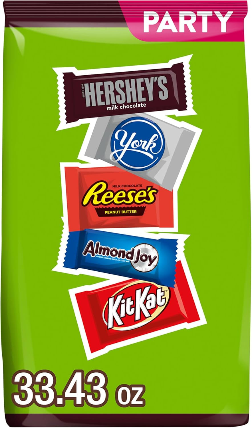 Hershey Assorted Chocolate Flavored Snack Size, Candy Party Pack, 33.43 Oz