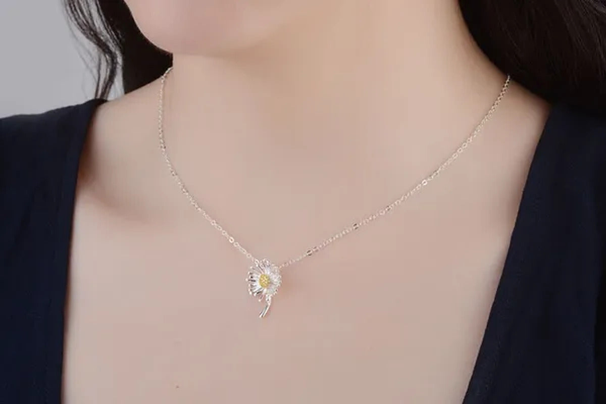 Elegant Daisy Flower Pendant 925 Sterling Silver Chain Necklace for Women Girl